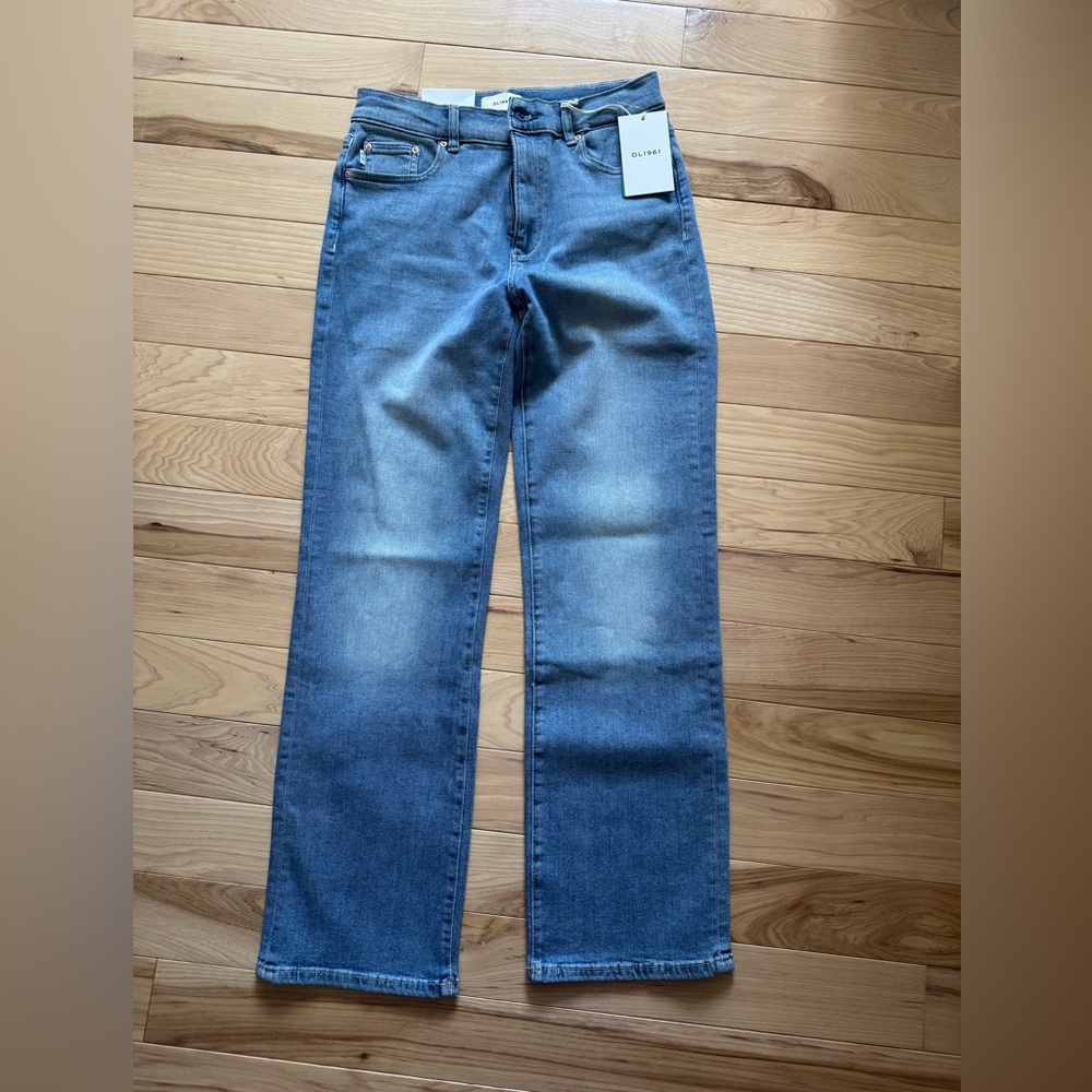 DL1961 women’s  Light wash Patti Straight Jeans